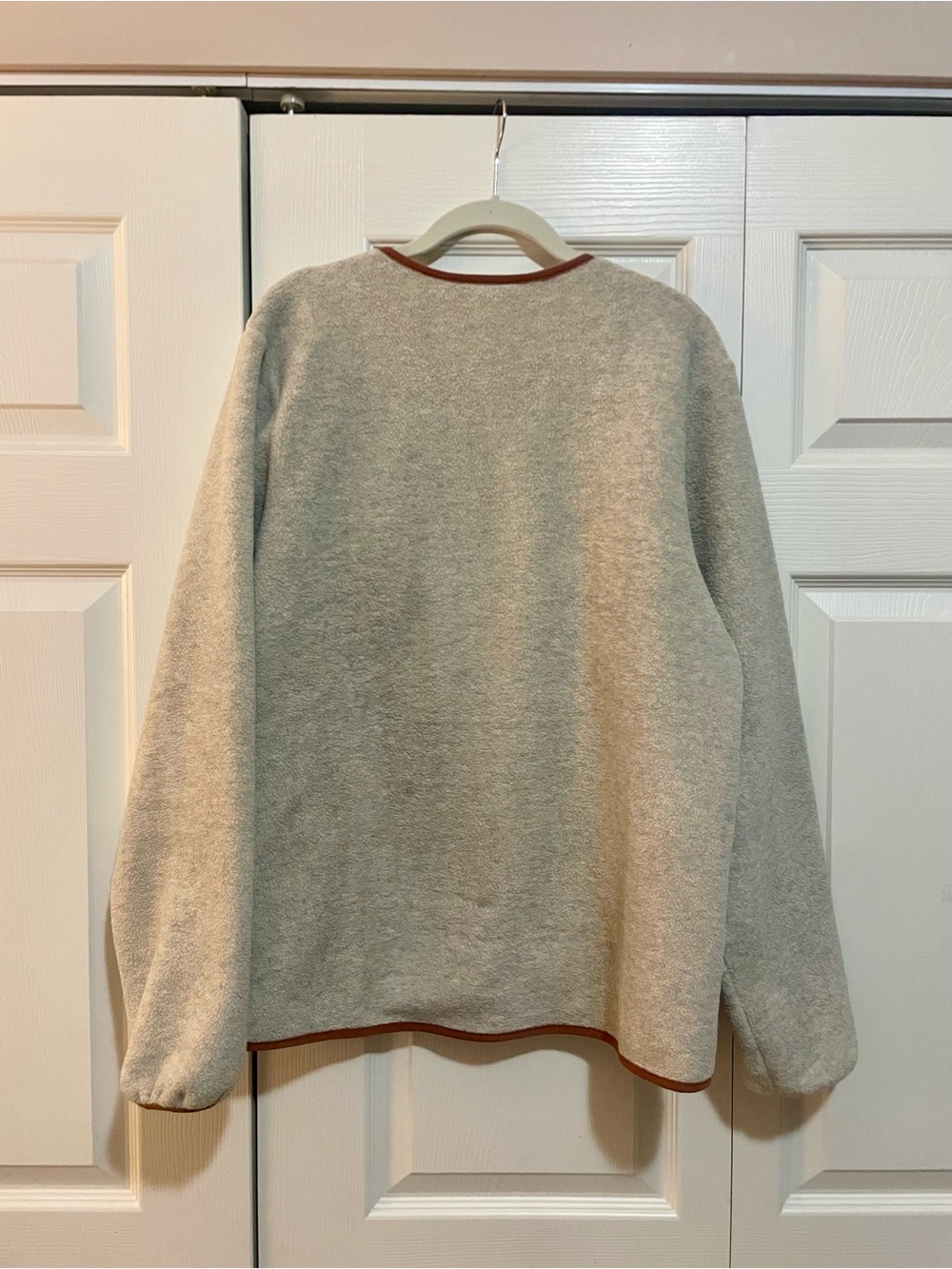 Patagonia Cream Fleece Zip Cardigan with Brown Trim - Picture 2 of 3